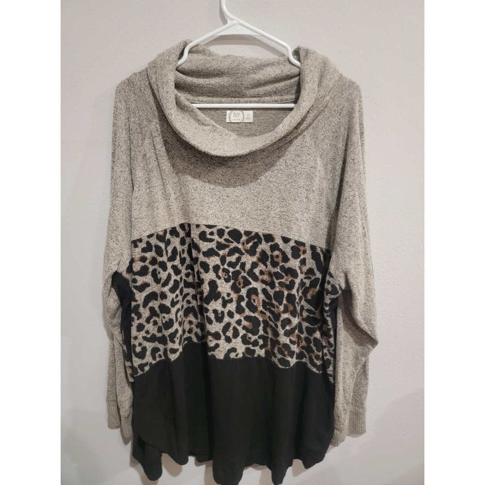 Maurices 24/7 Leopard Sweater Plus Size 2X Lightweight Cowl Neck Soft Pullover